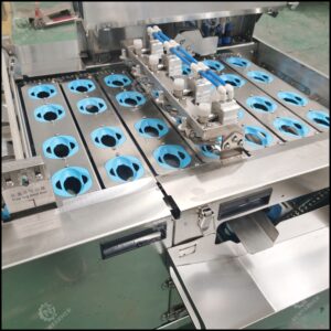 four rows egg cracker